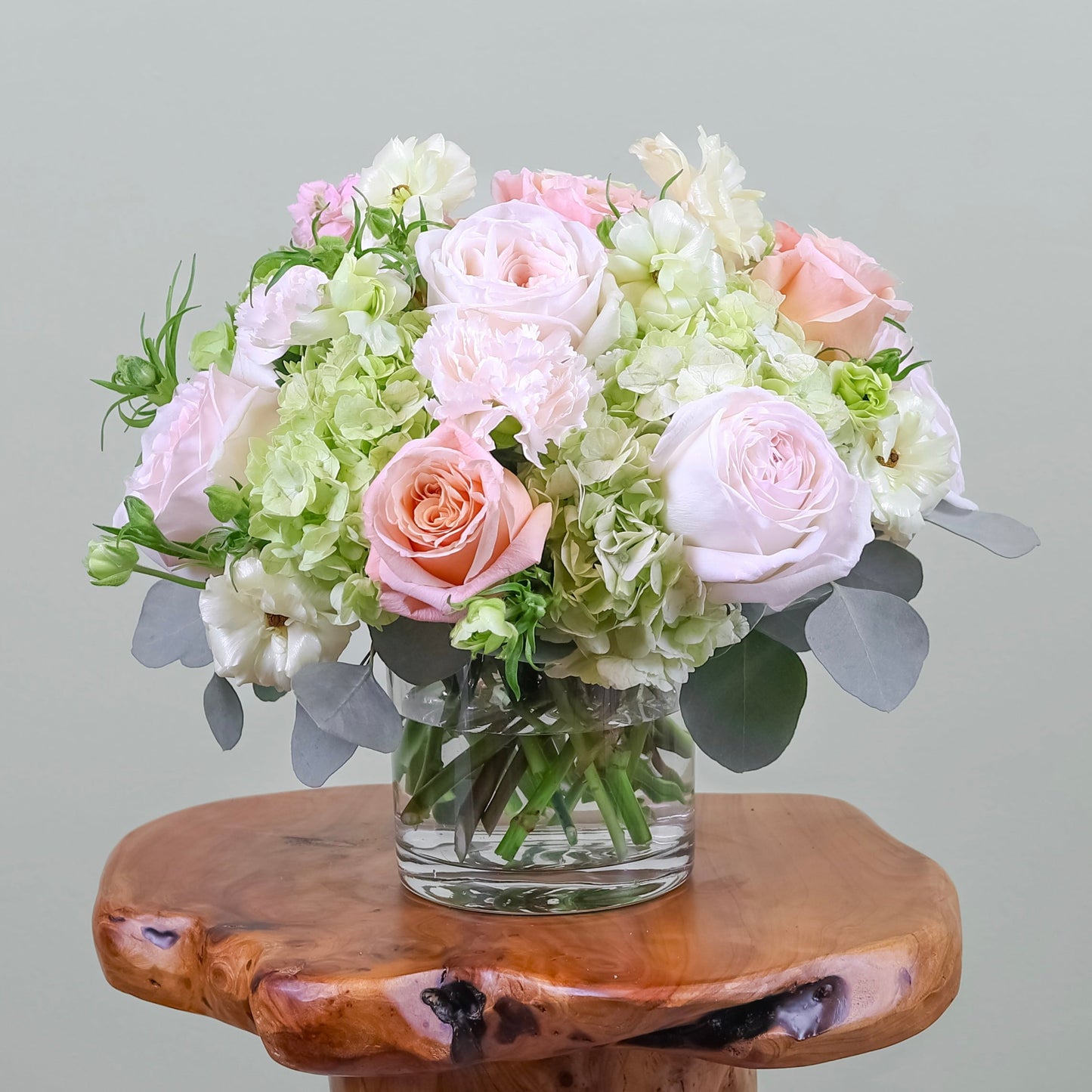 Meadow Estate – Round Centerpiece